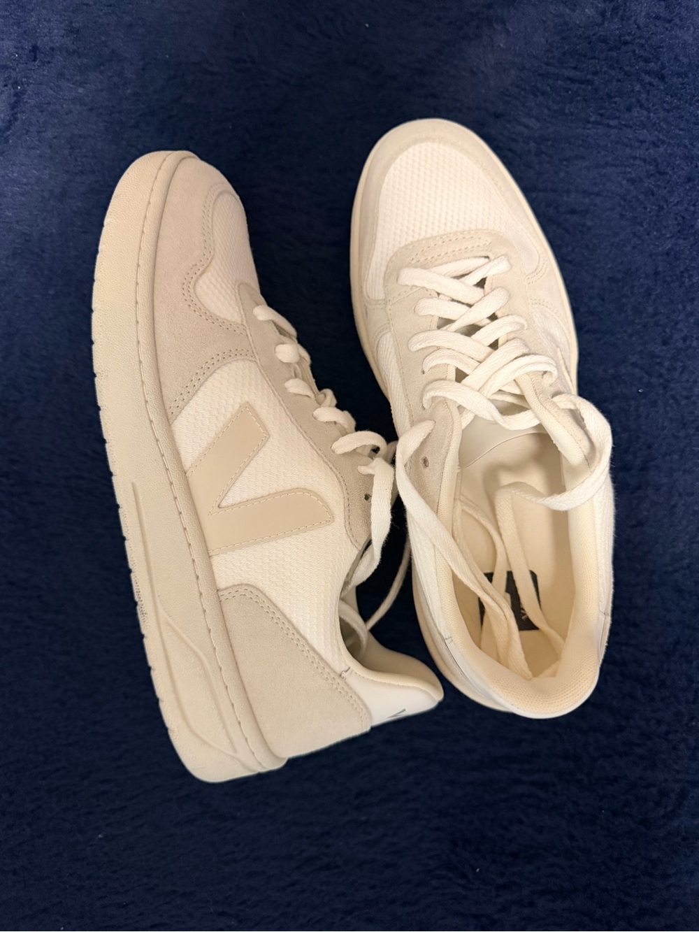 Veja Women's Cream & White Sneakers